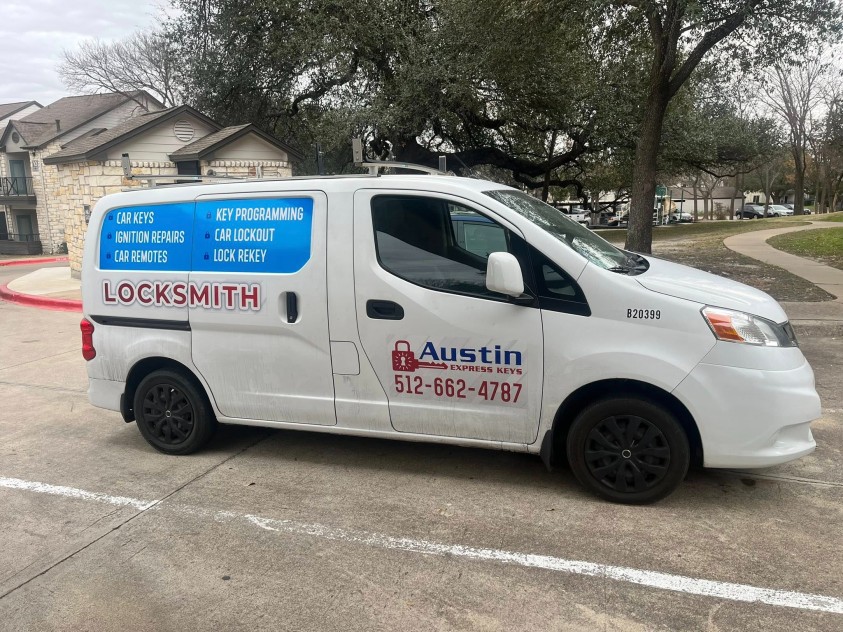 Professional Auto Locksmith 