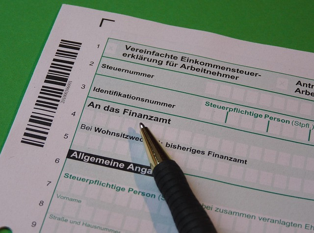 Freelancer Income Tax Calculator Guide: Estimate Taxes, Deductions & Payments